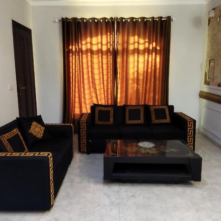 דירות לאהור Furnished Private Ground Floor - Pasha House מראה חיצוני תמונה